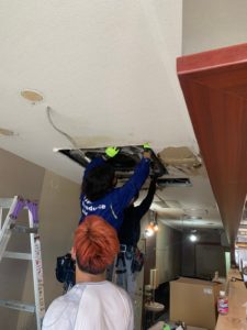 既存室外機、室内機撤去 既存室外機、室内機撤去